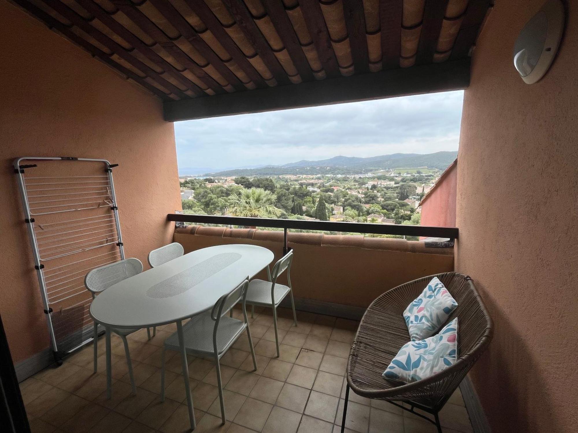 Superbe Duplex 35M2 Vue Mer Avec Piscine Bormes-les-Mimosas Exterior foto