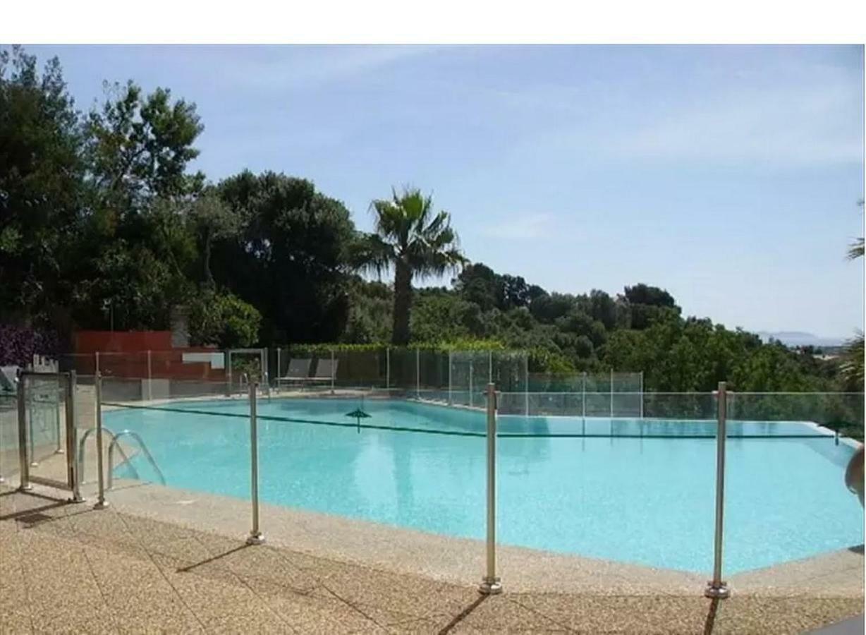 Superbe Duplex 35M2 Vue Mer Avec Piscine Bormes-les-Mimosas Exterior foto